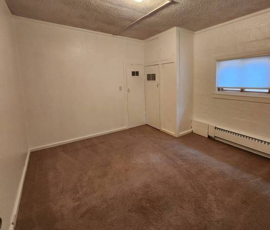 $1,595 / 2br - 806ft2 - WOODLAND PARK 2 BEDROOM 1 BATH-GREAT LOCATION (Woodland Park)63658112392323124