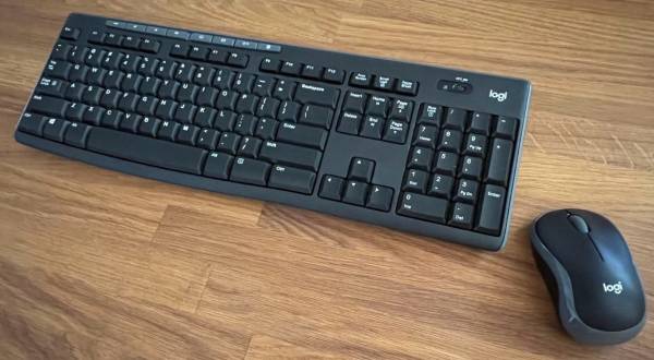Logitech Wireless Keyboard/Mouse Combo 1