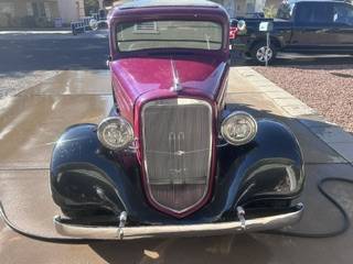 1935 Chevrolet Sedan 1