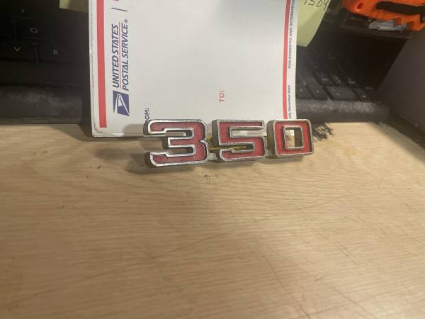 Chevrolet Emblem 1