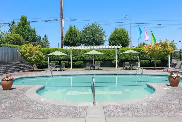 $1,890 / 2 habitaciones - 979 pies² - Comunidad cerrada, lavado de autos, centro de fitness, cocinas con isla63688462251265120
