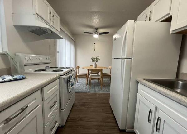 $99 First Month! Private Yards, Townhome - Pet Friendly Community 1