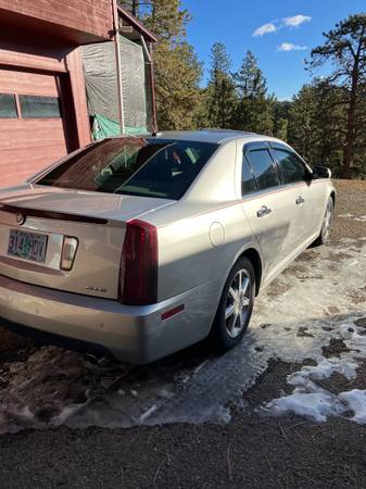 CADILLAC 07 STS  V-8 - $7,500 (evergreen)63612581667075123