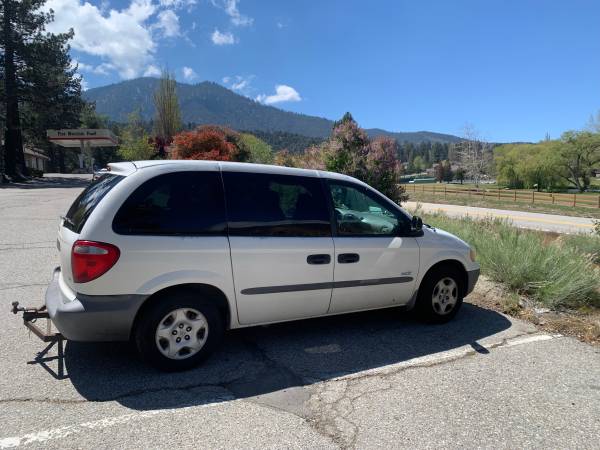 2003 Dodge Caravan 1