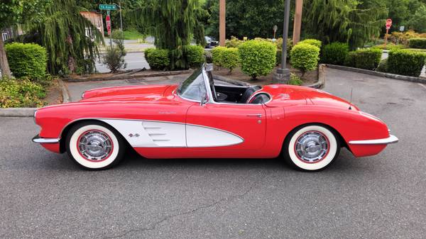 1959 Chevrolet Corvette Roadster 2 tops - $69,950 (Edmonds)63473929773187123