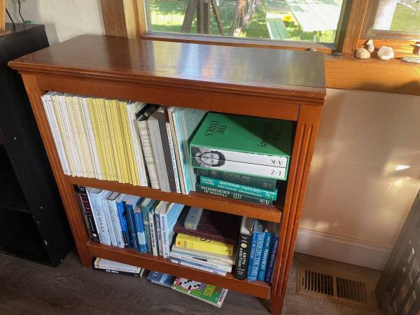 bookcase - good condition 1
