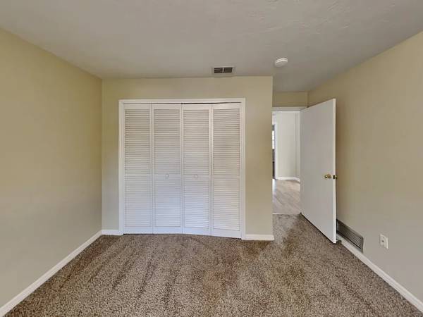 $1,370 / 4br - 2581ft2 - A Place That Feels Like It Was Meant for You (Ormond Beach, FL)63791498094337124
