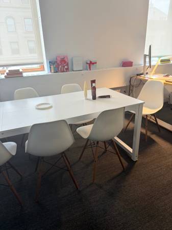 Herman Miller Eames plastic molded dining chairs 1