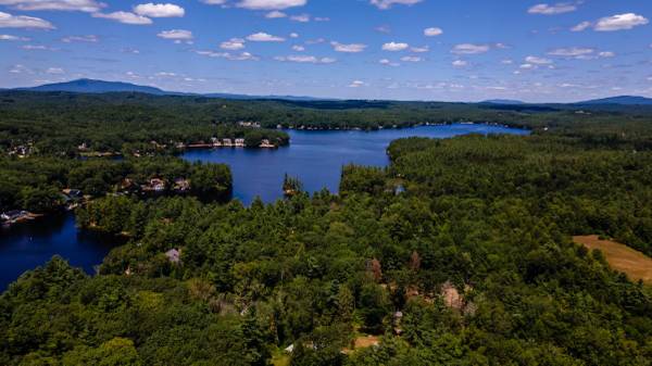$159,900 / 1br - 747ft2 - Lake Getaway Home in Winchendon! Price Change (Winchendon MA)63825124418817121