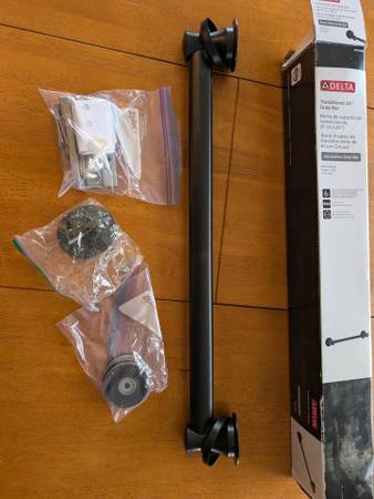 24" Transitional Decorative Grab Bar in Matte Black MODEL 41724-BL DEL 1