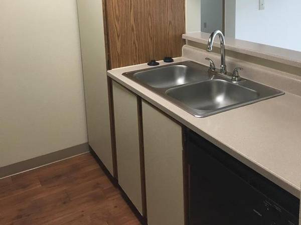 $1,553 / 1br - 720ft2 - Open layout, Wood fireplace, Walk in closet, Top floor (Tualatin)63672529853825122