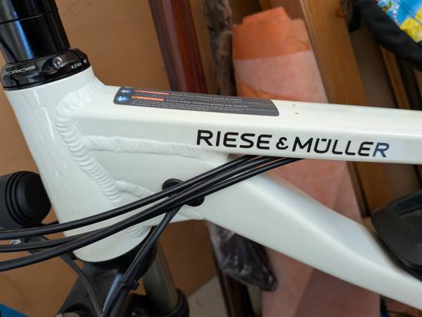 Medium frame Riese Muller Mixte Nuvinci High speed E bike 1