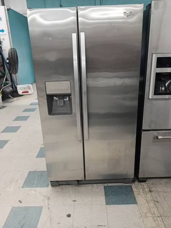 Whirlpool Refrigerator WRS325FDAM02 1