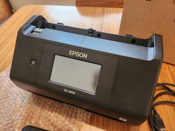 Epson Workforce ES-580W Wireless Color Duplex Desktop Document Scanner 1