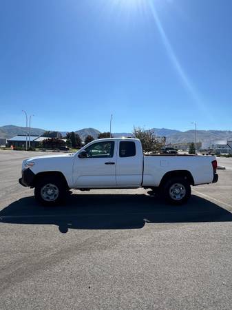 2019 Toyota Tacoma SR 4x4 - $19,000 (Wenatchee)63442546478979122