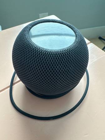 Apple HomePod mini 1