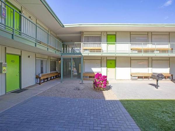 $925 / 366ft2 - Large Windows, BBQ Grills, 24 Hour Maintenance, Spacious Bedrooms (Down Town phoenix)63623922847235124