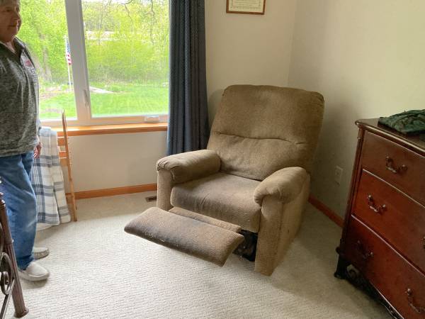 Recliner 1