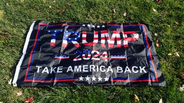 Trump flag 1