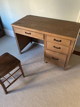 Desk 1