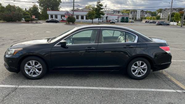 2011 Honda Accord - $3,90063615647420035121