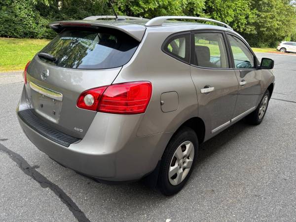2014 Nissan Rogue Sport AWD  low miles - $5,500 (Woburn)63470620650371121