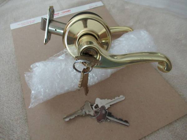 SCHLEGE ENTERANCE KEYED DOOR LOCK 1