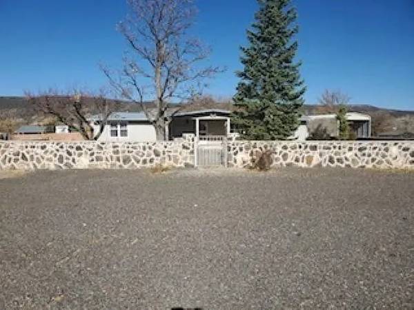 $2,500 / 3br - 2446ft2 - 3Bd 2.5Bath para alquilar - Velarde, NM (Velarde)63659781623171120