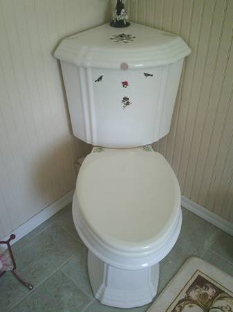 Corner Commode 1