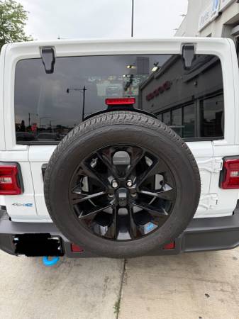 2022 Jeep Wrangler Unlimited 4xe - $35,000 (Lakeview)63494260292353124