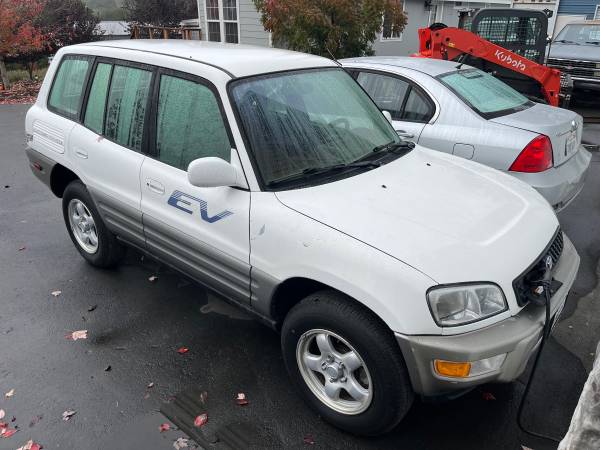 2002 Toyota rav4 fully electric factory EV 1