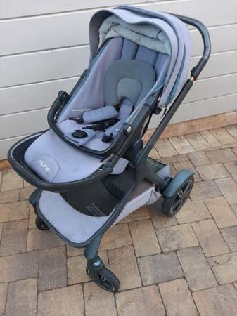 NUNA stroller plus bassinet and shopping bag 1