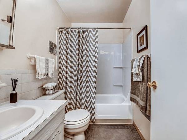 Large Closets, Range, Flex Rent Payments 1