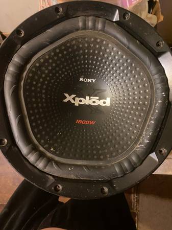 12 inch Sony explode subwoofers 1800 W 1