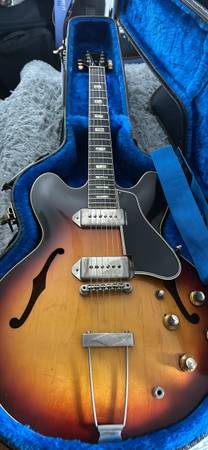 Gibson ES330 1