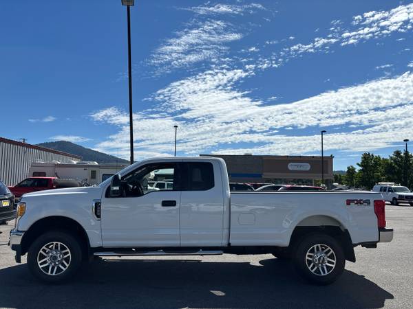 2017 Ford Super Duty F-350 SRW XLT 4WD SuperCab 8 Box - $34,988 (322 W. Kathleen Ave.)63442621110147121