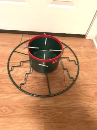Christmas tree stand 1