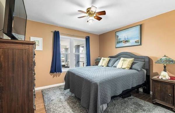 $524 / 1br - Private bedroom available today with attached bath in residence (Omaha)63681695529859120