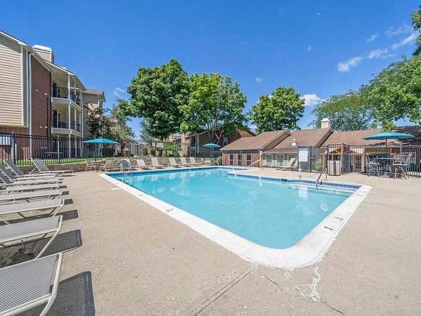 Laundry Facilities, Vaulted Ceiling, Clubhouse 1