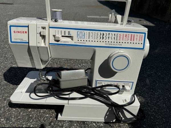 Five Sewing Machines for discounted sale. - $49 (Allston-Camb.-Waltham.)63471242666499121