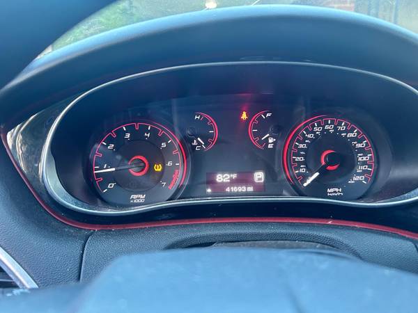 Título limpio - $7,500 (Macon)63620375261057124