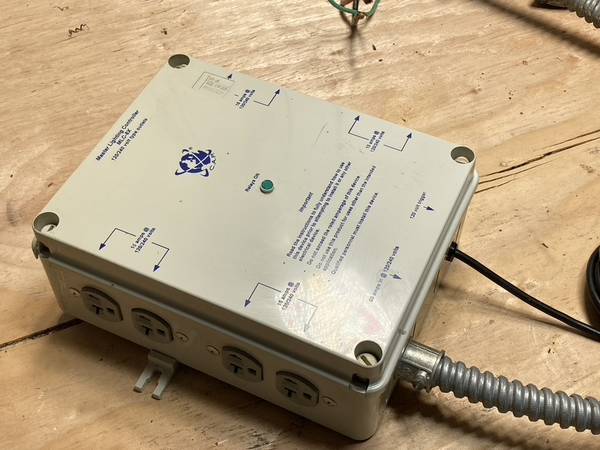 MASTER LIGHTING CONTROLLERS MLC-8X & MLC-X 1