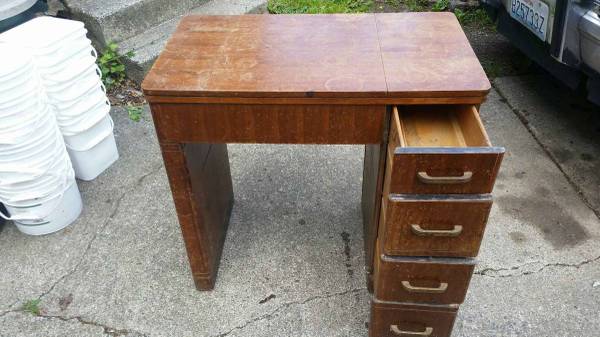 Vintage Kenmore Sewing Machine 1