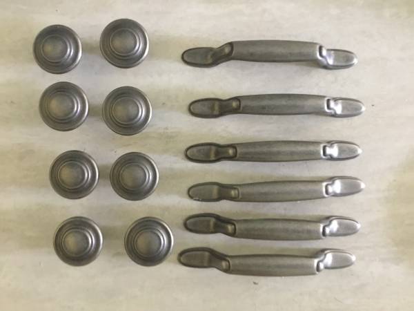 Door Handles and Drawer Pulls 1