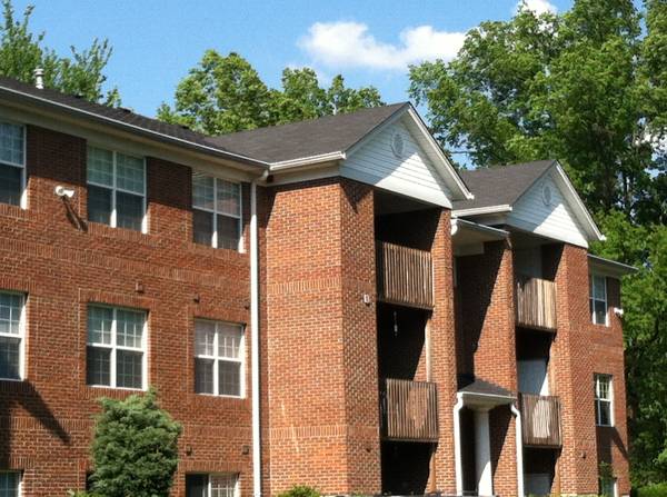 $1050.00 / 2br - 1050ft2 - 2 bed 2 bath Second floor63974474809987120