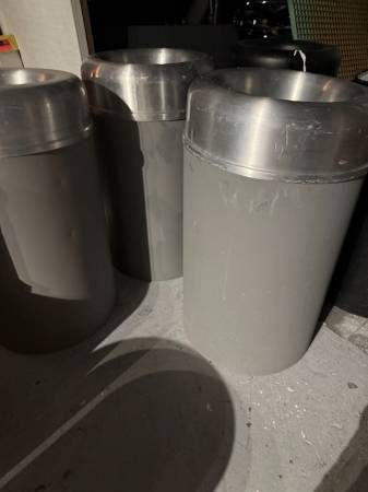 Commercial Trash Bins / Cans 1