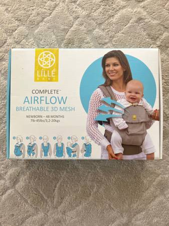 LÍLLÉbaby Complete Airflow Carrier 1