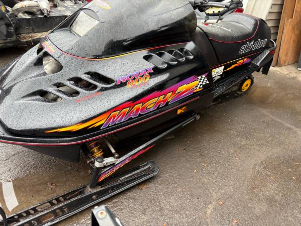 1997 skidoo mach z 1