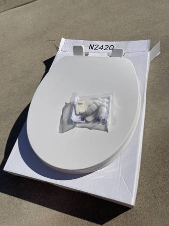 Toilet Seat / Round / Soft Closing 1