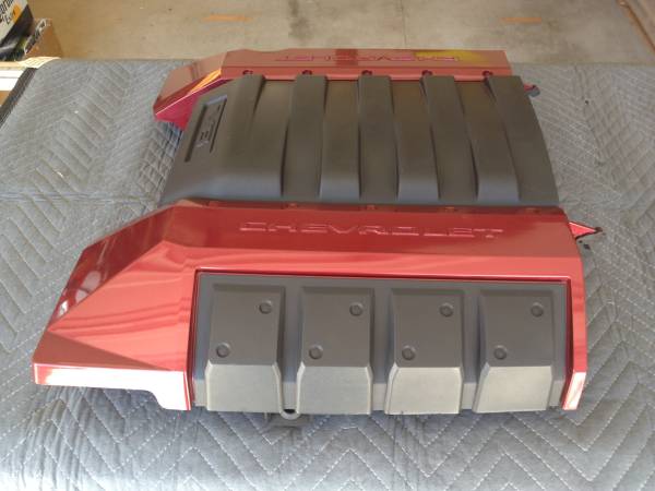 2010 Chevy Camaro Engine Cover - $40 (Lancaster)63471469933443121